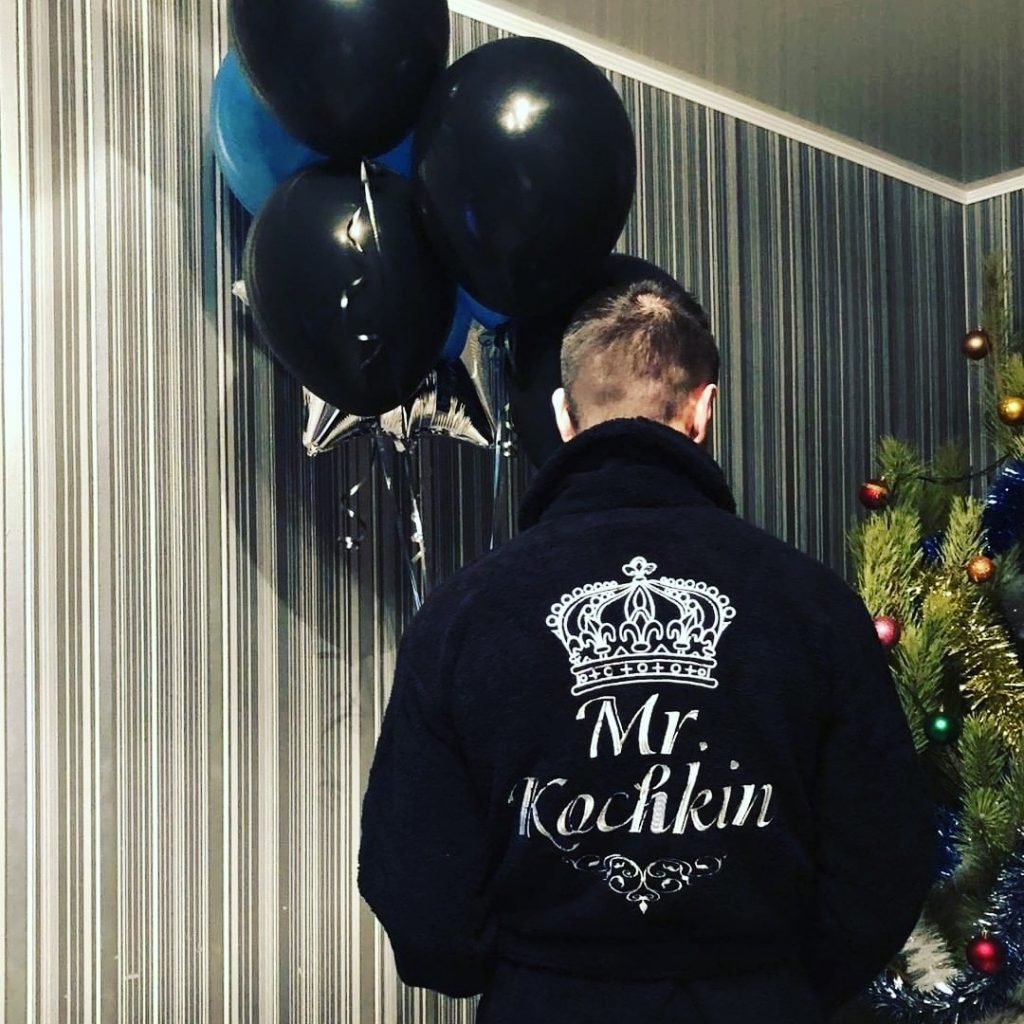 Мужской халат без капюшона категории «Стандарт» с именной вышивкой (Черный)